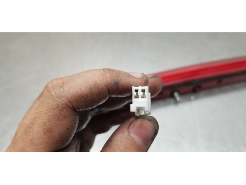 Recambio de luz central de freno para hyundai ix35 style 2wd referencia OEM IAM 927002Y000   Recambio de luz central de freno para hyundai ix35 style 2wd referencia OEM IAM 927002Y000