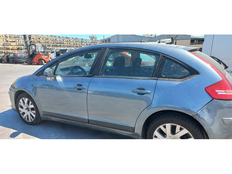 citroen c4 berlina del año 2006