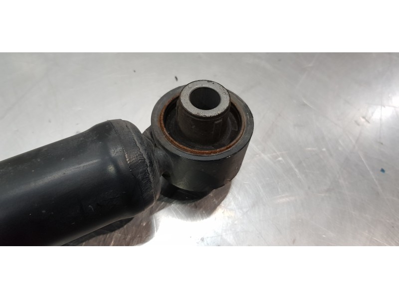 Recambio de amortiguador trasero derecho para hyundai tucson tecno sky referencia OEM IAM 55307N7000 55300N7000 