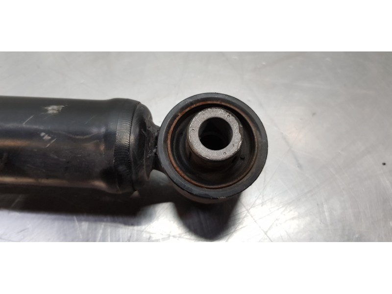 Recambio de amortiguador trasero derecho para hyundai tucson tecno sky referencia OEM IAM 55307N7000 55300N7000 
