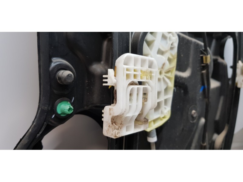 Recambio de elevalunas trasero izquierdo para dodge journey se referencia OEM IAM 68043739AA  