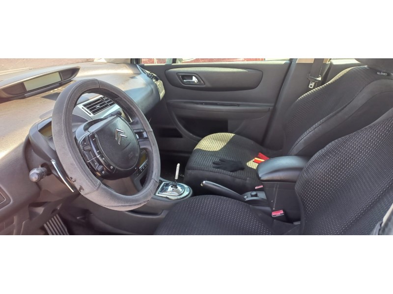 citroen c4 berlina del año 2006