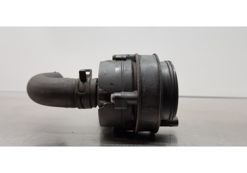 Recambio de bomba agua para mercedes clase b (w246) b 200 cdi be (246.201) referencia OEM IAM A0005000686  