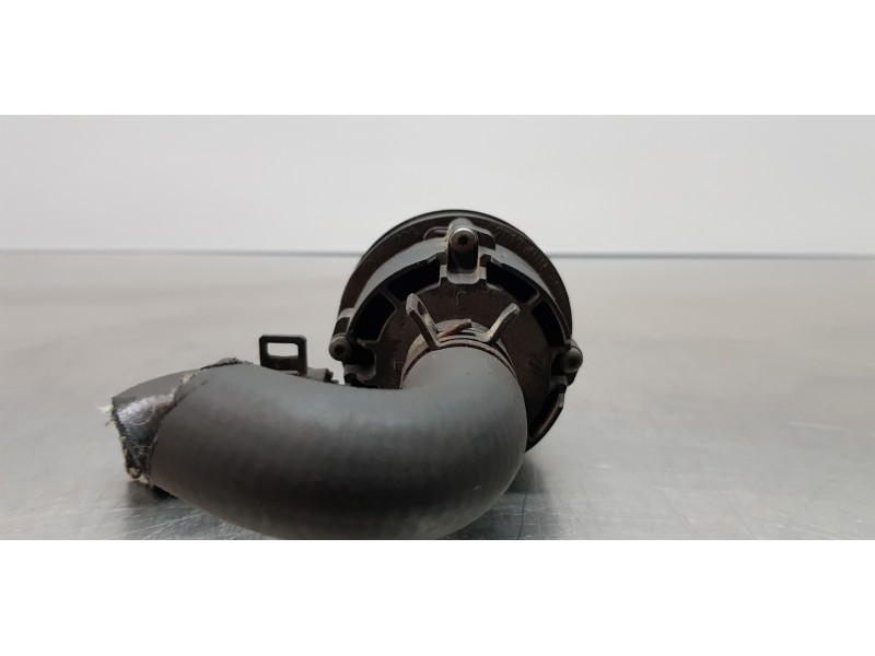 Recambio de bomba agua para mercedes clase b (w246) b 200 cdi be (246.201) referencia OEM IAM A0005000686  