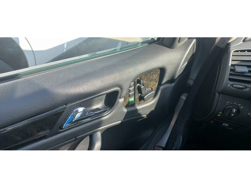 mercedes clase clk (w208) coupe del año 2001