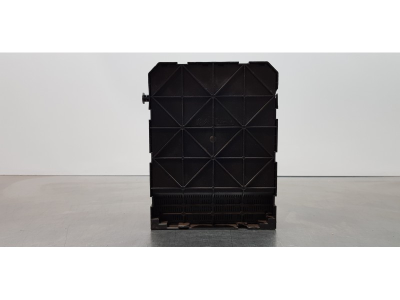 Recambio de caja reles / fusibles para peugeot 207 xs referencia OEM IAM 9659285380  