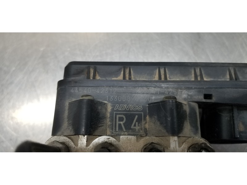 Recambio de abs para toyota rav 4 advance referencia OEM IAM 4405042612 4454042312 