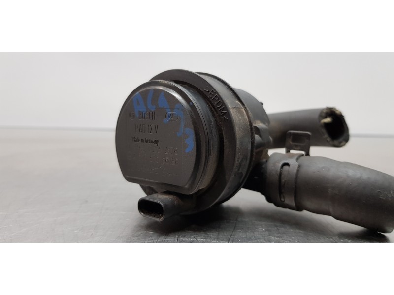 Recambio de bomba agua para mercedes clase b (w246) b 200 cdi be (246.201) referencia OEM IAM A0005000686  