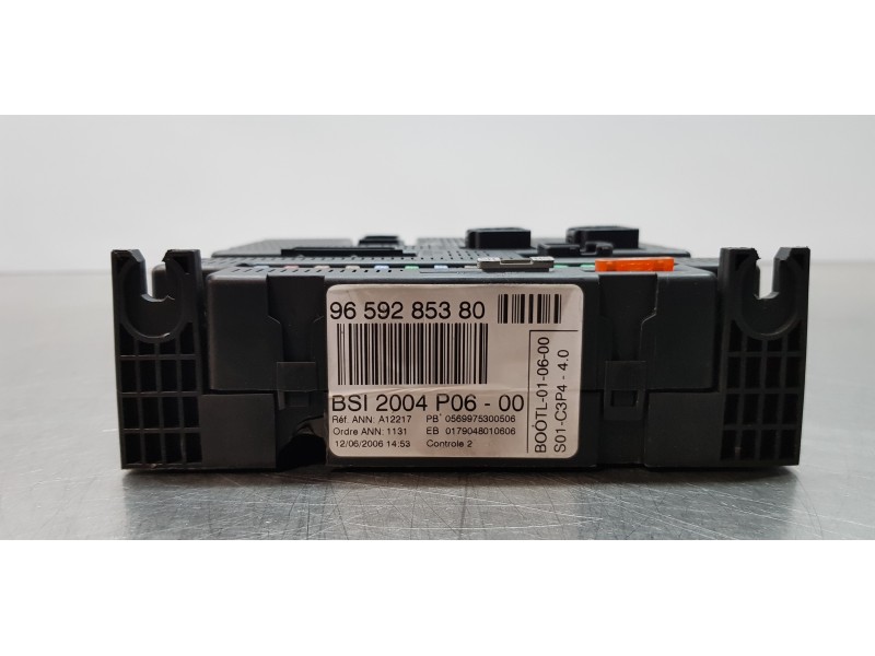 Recambio de caja reles / fusibles para peugeot 207 xs referencia OEM IAM 9659285380  