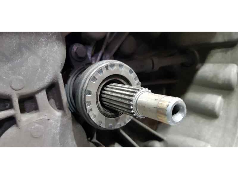 Recambio de caja cambios para renault laguna iii expression referencia OEM IAM 7711497055  