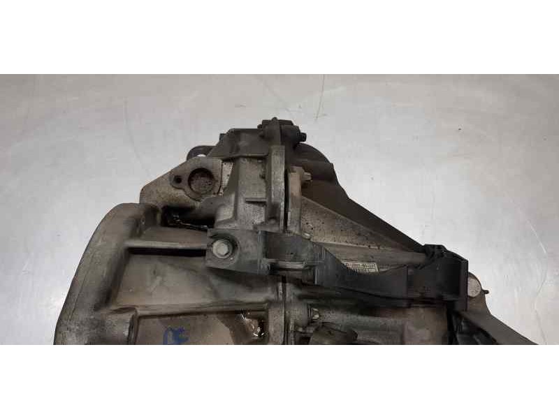 Recambio de caja cambios para renault laguna iii expression referencia OEM IAM 7711497055  