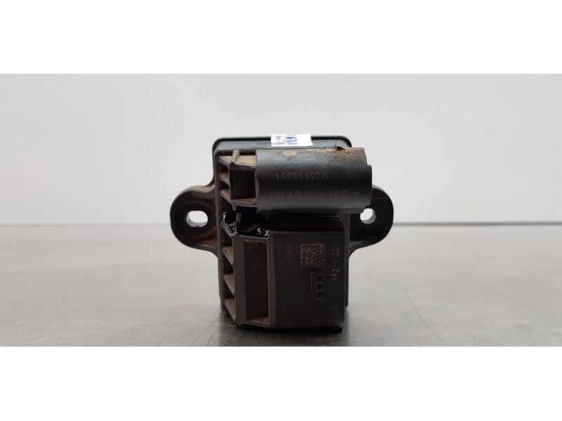 Recambio de caja precalentamiento para mercedes clase b (w246) b 200 cdi be (246.201) referencia OEM IAM A6519000900  