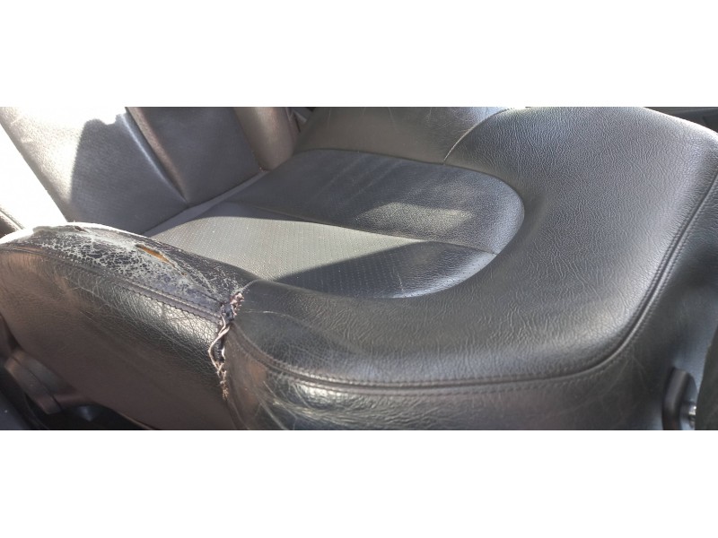 mercedes clase clk (w208) coupe del año 2001