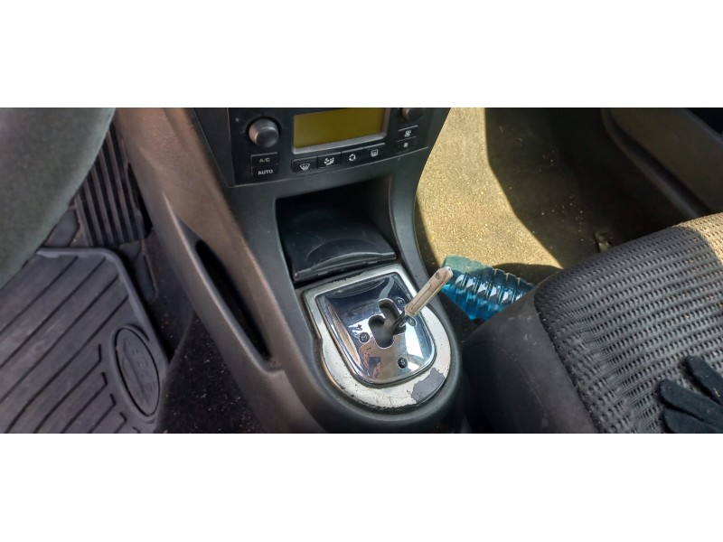 citroen c4 berlina del año 2006