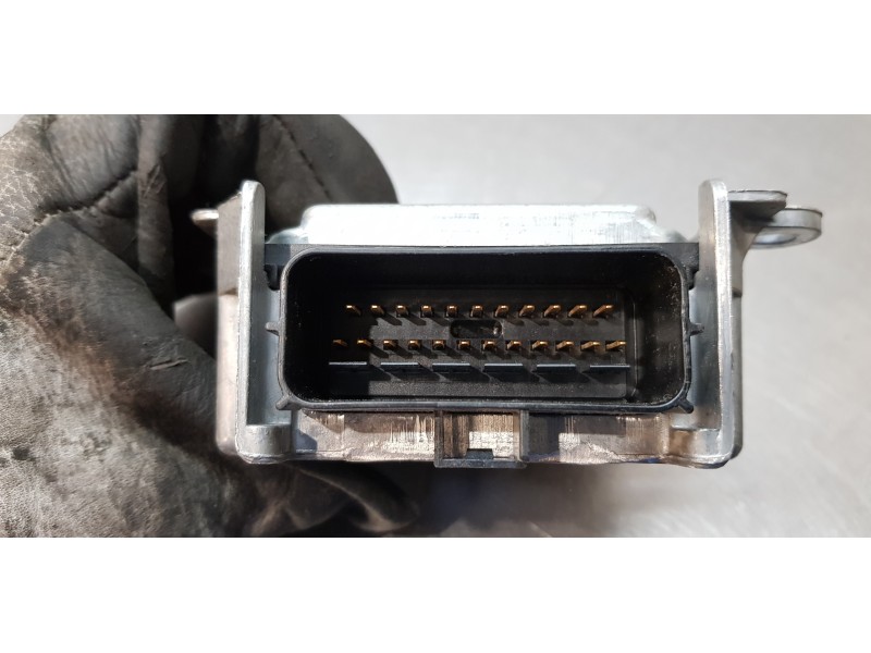 Recambio de centralita airbag para chrysler pt cruiser (pt) 2.0 limited referencia OEM IAM 04671419AD   Recambio de centralita airbag para chrysler pt cruiser (pt) 2.0 limited referencia OEM IAM 04671419AD
