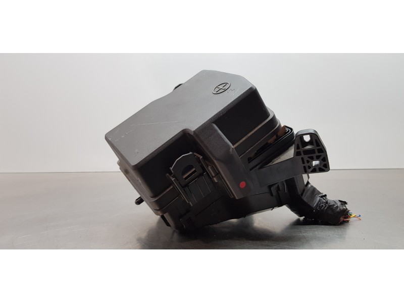 Recambio de caja reles / fusibles para hyundai tucson tecno sky referencia OEM IAM 91240N7171 919A5N9000 91956N7040