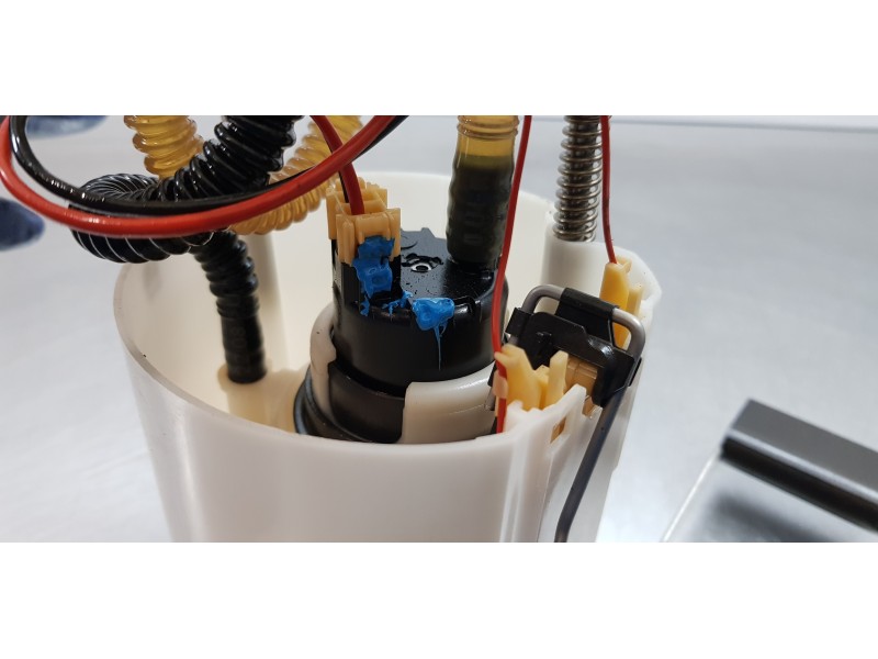 Recambio de aforador para nissan juke (f15) acenta referencia OEM IAM 170401KB0A  