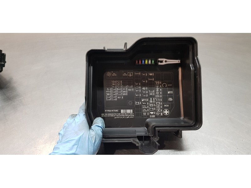 Recambio de caja reles / fusibles para hyundai tucson tecno sky referencia OEM IAM 91240N7171 919A5N9000 91956N7040