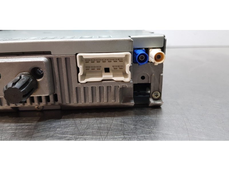 Recambio de sistema navegacion gps para dacia lodgy laureate referencia OEM IAM 281152761R  