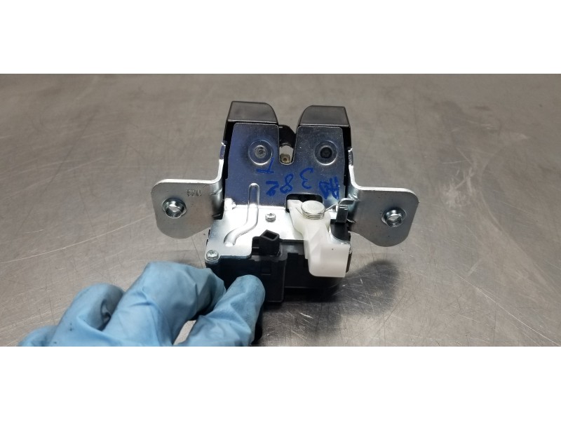 Recambio de cerradura maletero / porton para hyundai tucson tecno sky referencia OEM IAM 81800N9000 81230G3000 