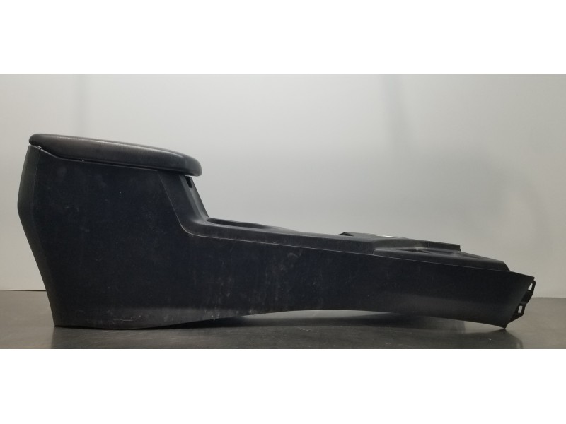 Recambio de apoyabrazos central para toyota rav 4 advance referencia OEM IAM 5890142090C0  