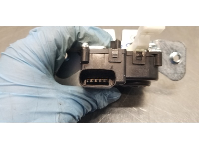 Recambio de cerradura maletero / porton para hyundai tucson tecno sky referencia OEM IAM 81800N9000 81230G3000 