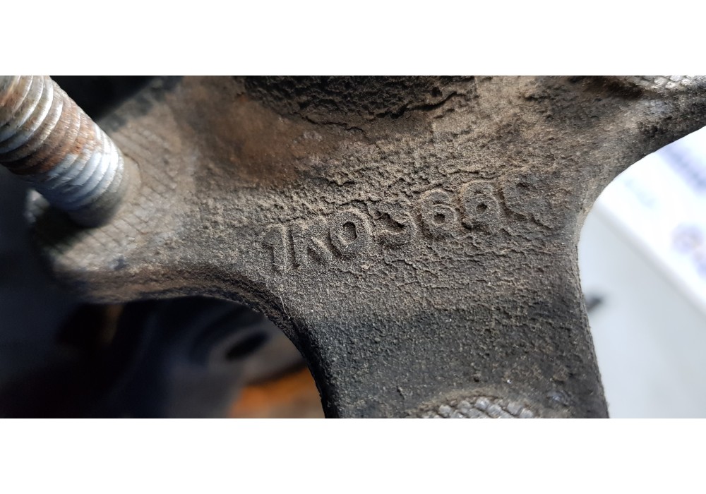 Recambio de mangueta delantera derecha para audi q3 (8u) 2.0 tdi (130kw) advance quattro referencia OEM IAM 1K0407256AA  