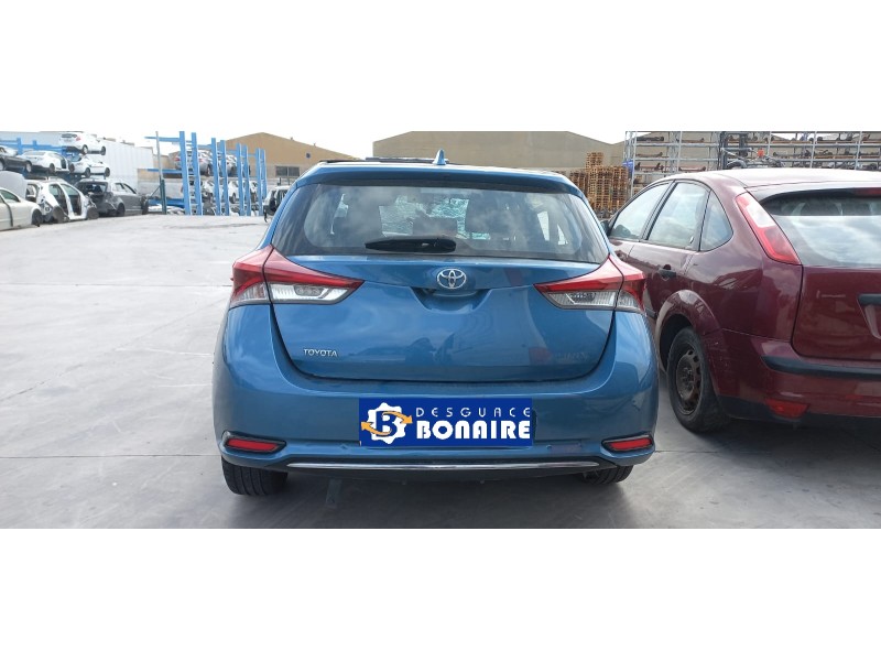 toyota auris del año 2016