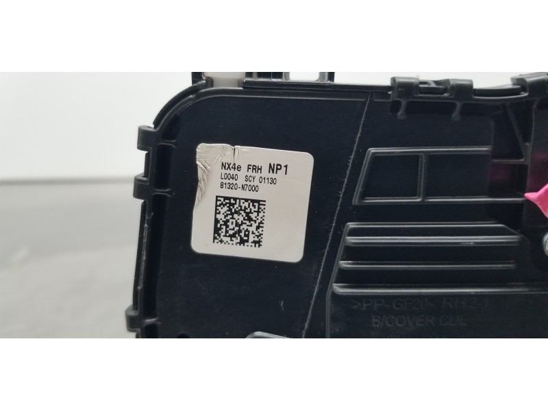 Recambio de cerradura puerta delantera derecha para hyundai tucson tecno sky referencia OEM IAM 81320N7000  