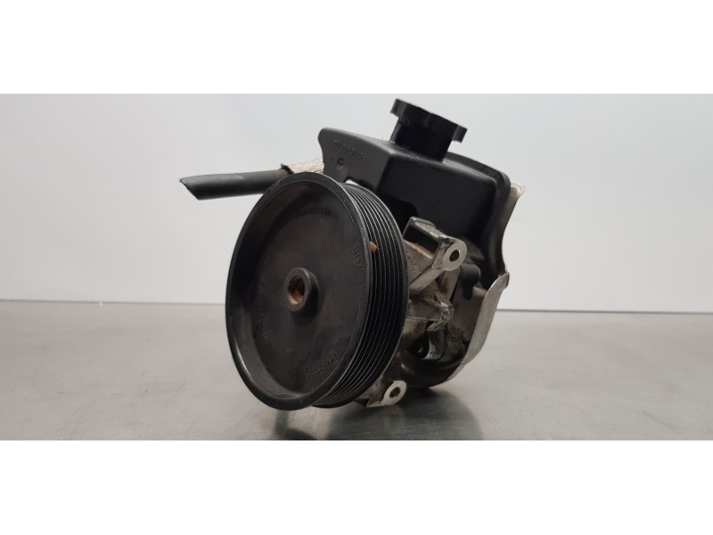 Recambio de bomba direccion para mercedes clase c (w203) berlina 180 compressor (203.046) referencia OEM IAM A0034664101  