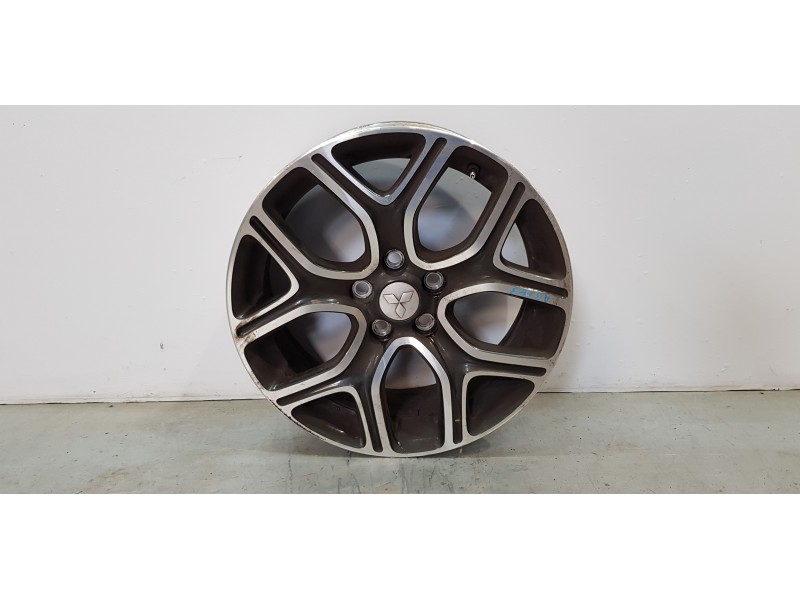 Recambio de llanta para mitsubishi outlander (gf0) motion 4wd referencia OEM IAM 4250D458  