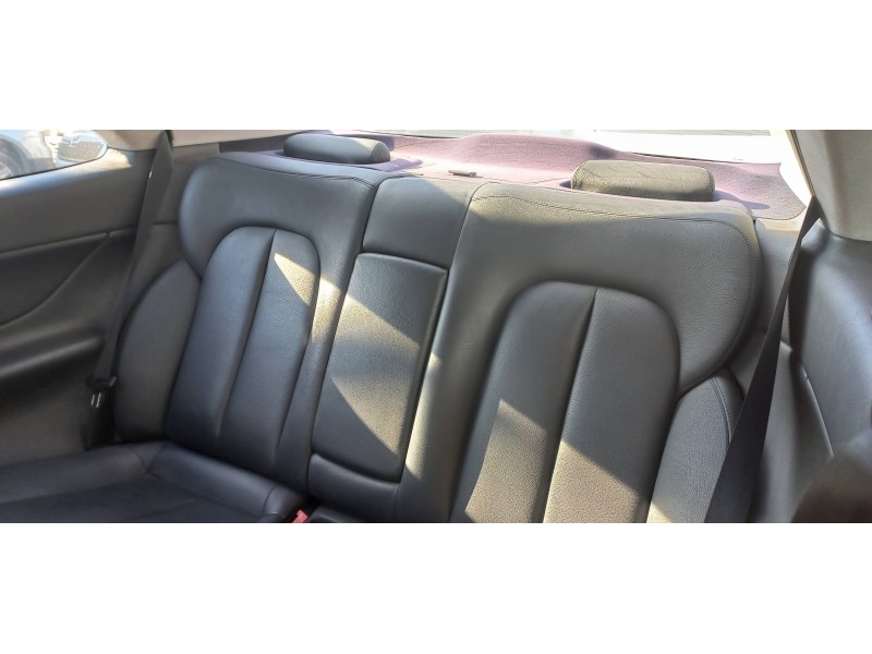 mercedes clase clk (w208) coupe del año 2001