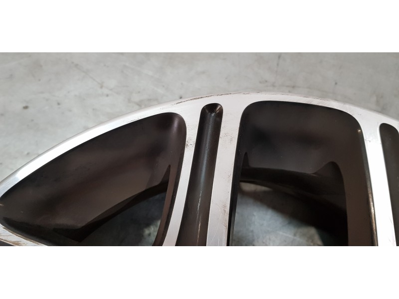 Recambio de llanta para mitsubishi outlander (gf0) motion 4wd referencia OEM IAM 4250D458  