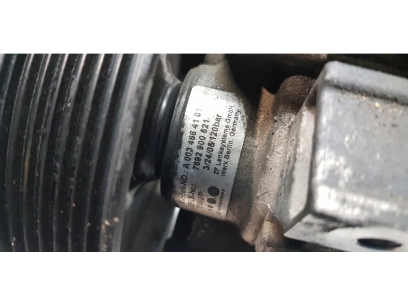 Recambio de bomba direccion para mercedes clase c (w203) berlina 180 compressor (203.046) referencia OEM IAM A0034664101  