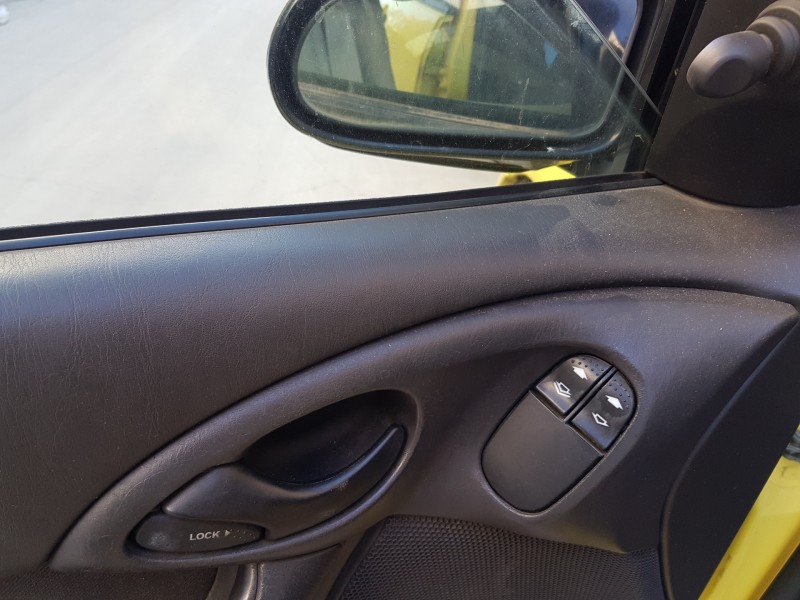 ford focus berlina (cak) del año 2000 ford focus berlina (cak) del año 2000