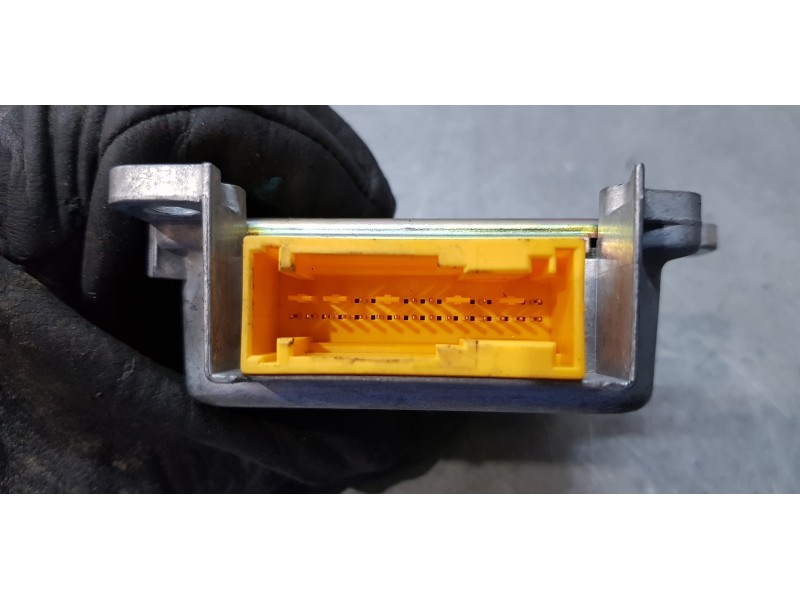 Recambio de centralita airbag para land rover freelander (ln) 2.0 di hardback (72kw) referencia OEM IAM YWC106360   Recambio de centralita airbag para land rover freelander (ln) 2.0 di hardback (72kw) referencia OEM IAM YWC106360