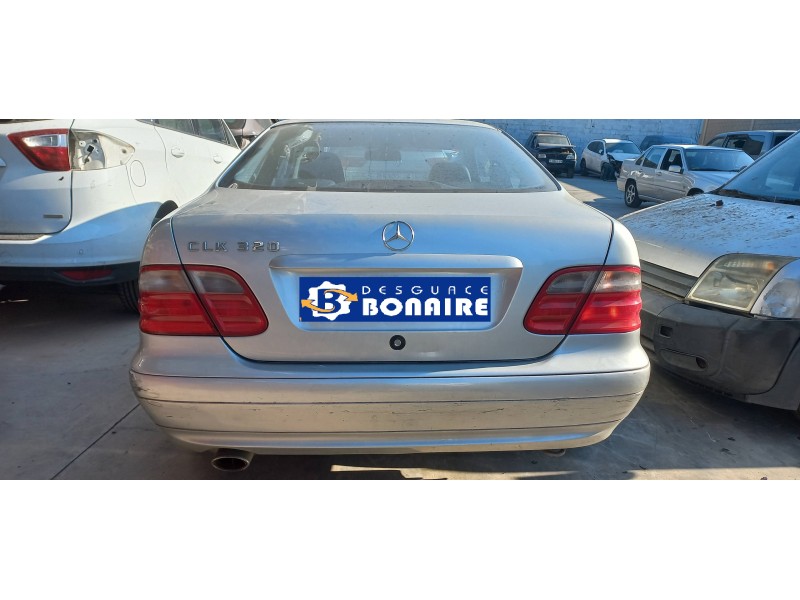 mercedes clase clk (w208) coupe del año 2001