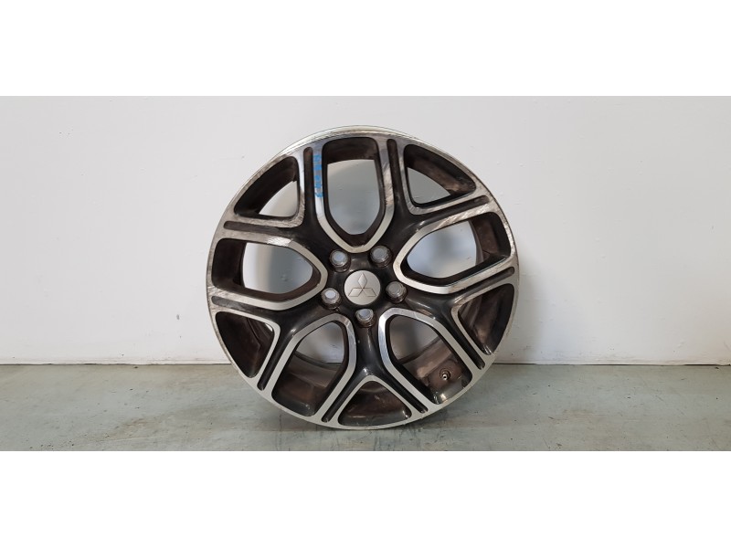 Recambio de llanta para mitsubishi outlander (gf0) motion 4wd referencia OEM IAM 4250D458  