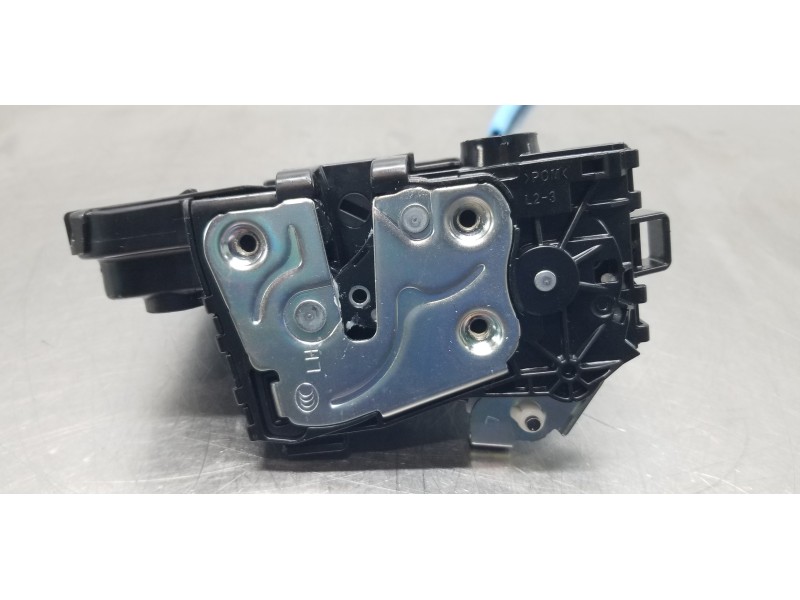 Recambio de cerradura puerta trasera izquierda para hyundai tucson tecno sky referencia OEM IAM 81410N7000  