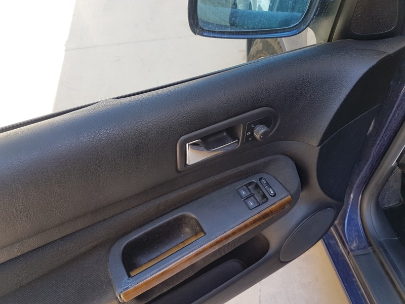 volkswagen golf iv berlina (1j1) del año 2000