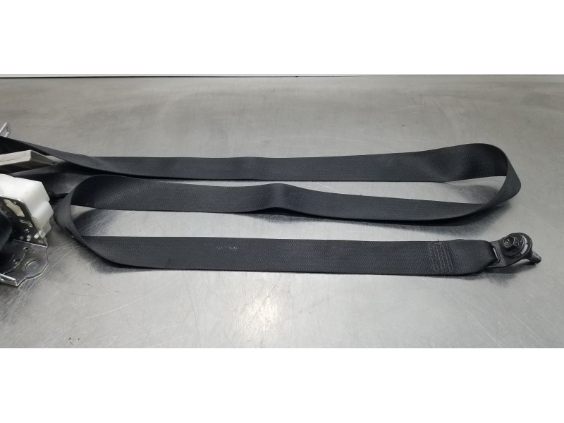 Recambio de cinturon seguridad delantero derecho para toyota rav 4 advance referencia OEM IAM 7321042351C0  