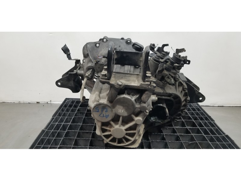 Recambio de caja cambios para hyundai sonata (nf) 2.0 crdi comfort i referencia OEM IAM 4300024440  