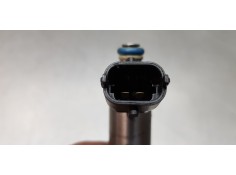 Recambio de inyector para kia sportage basic 2wd referencia OEM IAM 353102B110   2