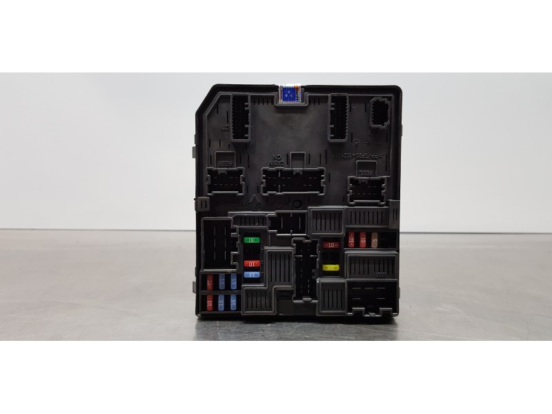 Recambio de caja reles / fusibles para nissan qashqai (j11) acenta referencia OEM IAM 284B75NA2A   Recambio de caja reles / fusibles para nissan qashqai (j11) acenta referencia OEM IAM 284B75NA2A