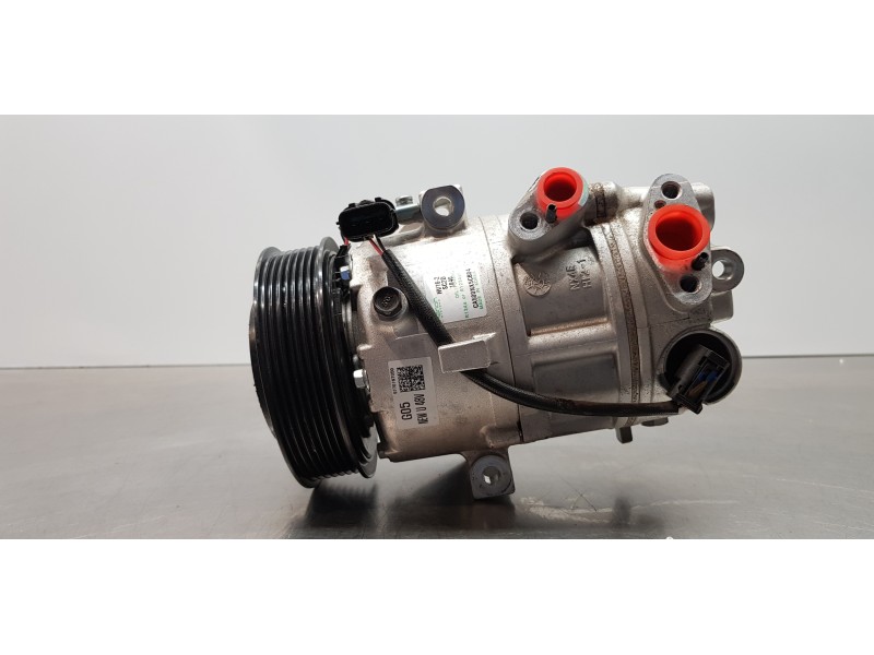 Recambio de compresor aire acondicionado para hyundai tucson tecno sky referencia OEM IAM 97701N7050  