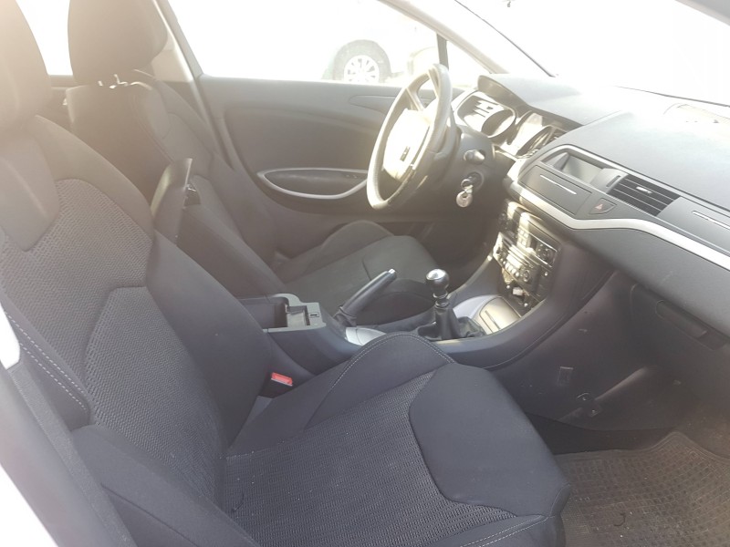 citroen c5 berlina del año 2012