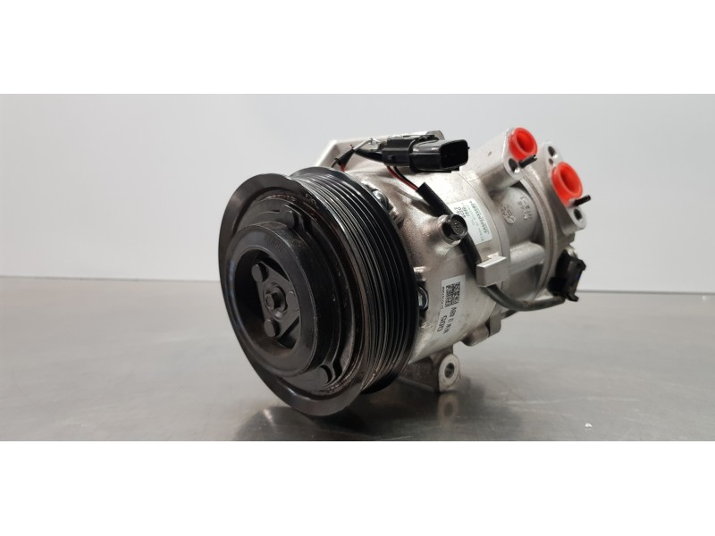 Recambio de compresor aire acondicionado para hyundai tucson tecno sky referencia OEM IAM 97701N7050  