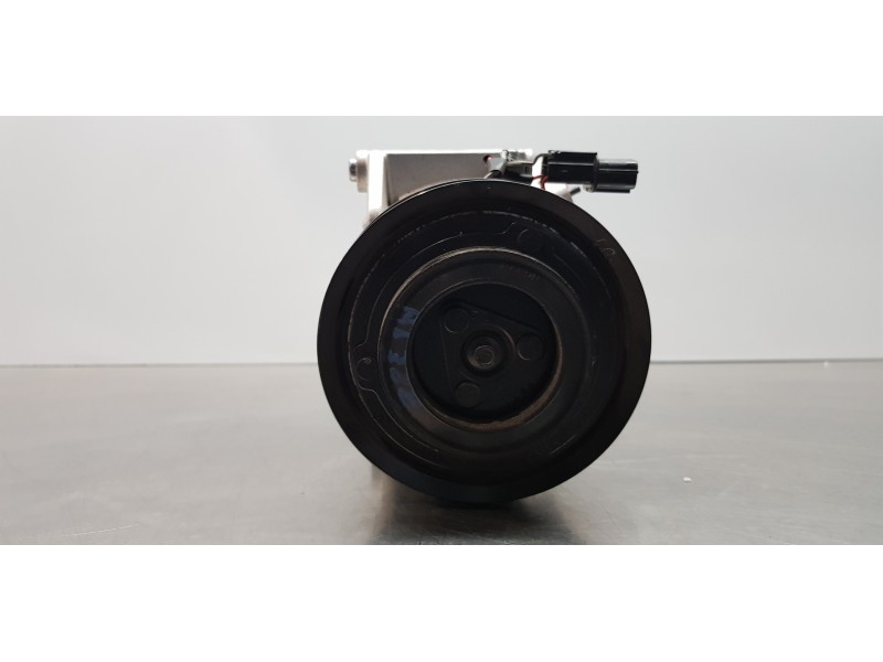 Recambio de compresor aire acondicionado para hyundai tucson tecno sky referencia OEM IAM 97701N7050  