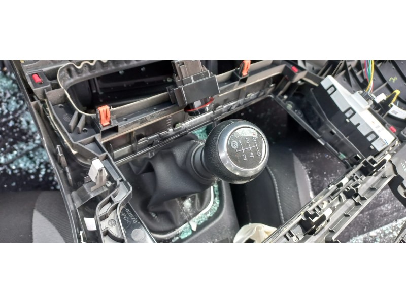 toyota auris del año 2016