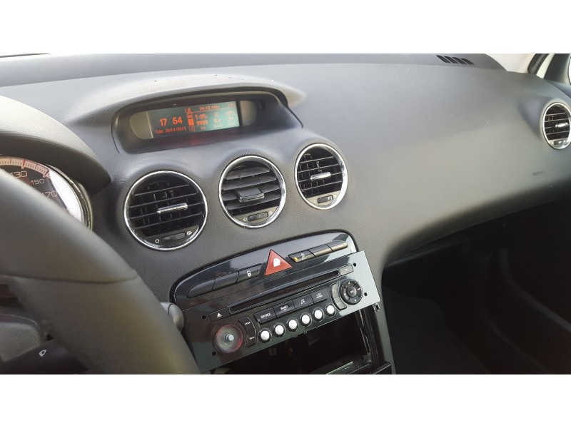 peugeot 308 sw del año 2013